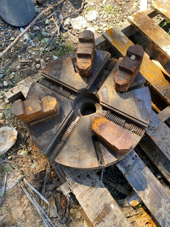 24" 4 Jaw Chuck